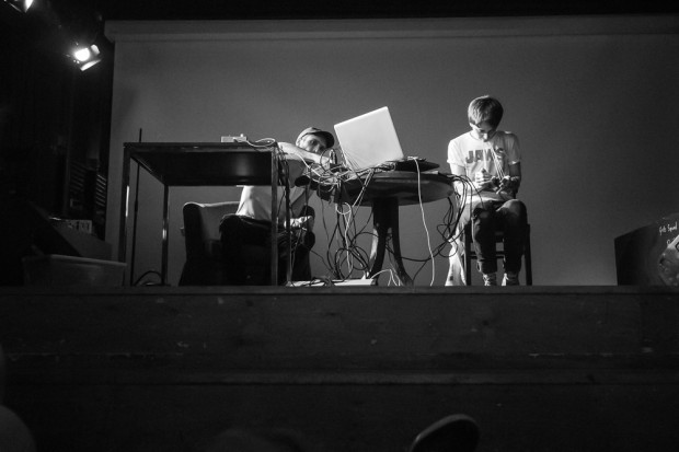 Niko LFO and Katharina Hauke each played an instrument featuring audio feedback.